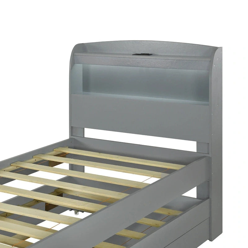 Lit plateforme gris avec tête de lit LED, étagères de rangement et tiroirs