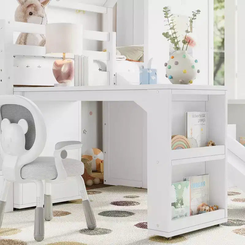 Lit mezzanine simple avec 3 tiroirs et escalier de rangement, structure cabane en bois avec toboggan et bureau amovible