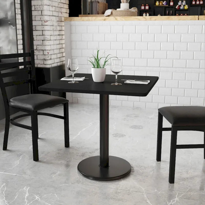 Table de salle à manger carrée avec plateau stratifié et pied central rond, noir